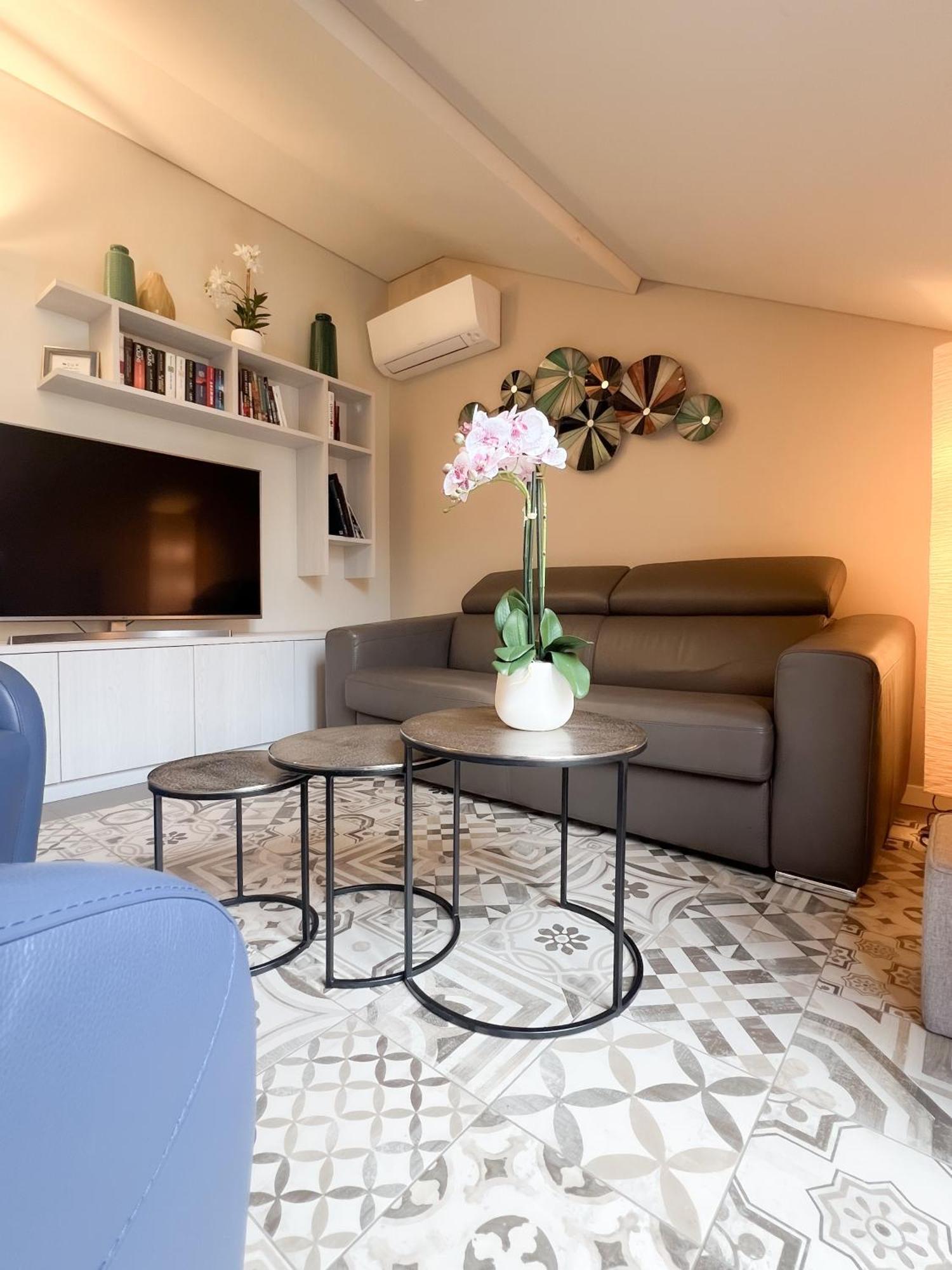 Comecasa 10 Minutes Walk From Duomo 2 Bedroom Apartment 米兰 外观 照片