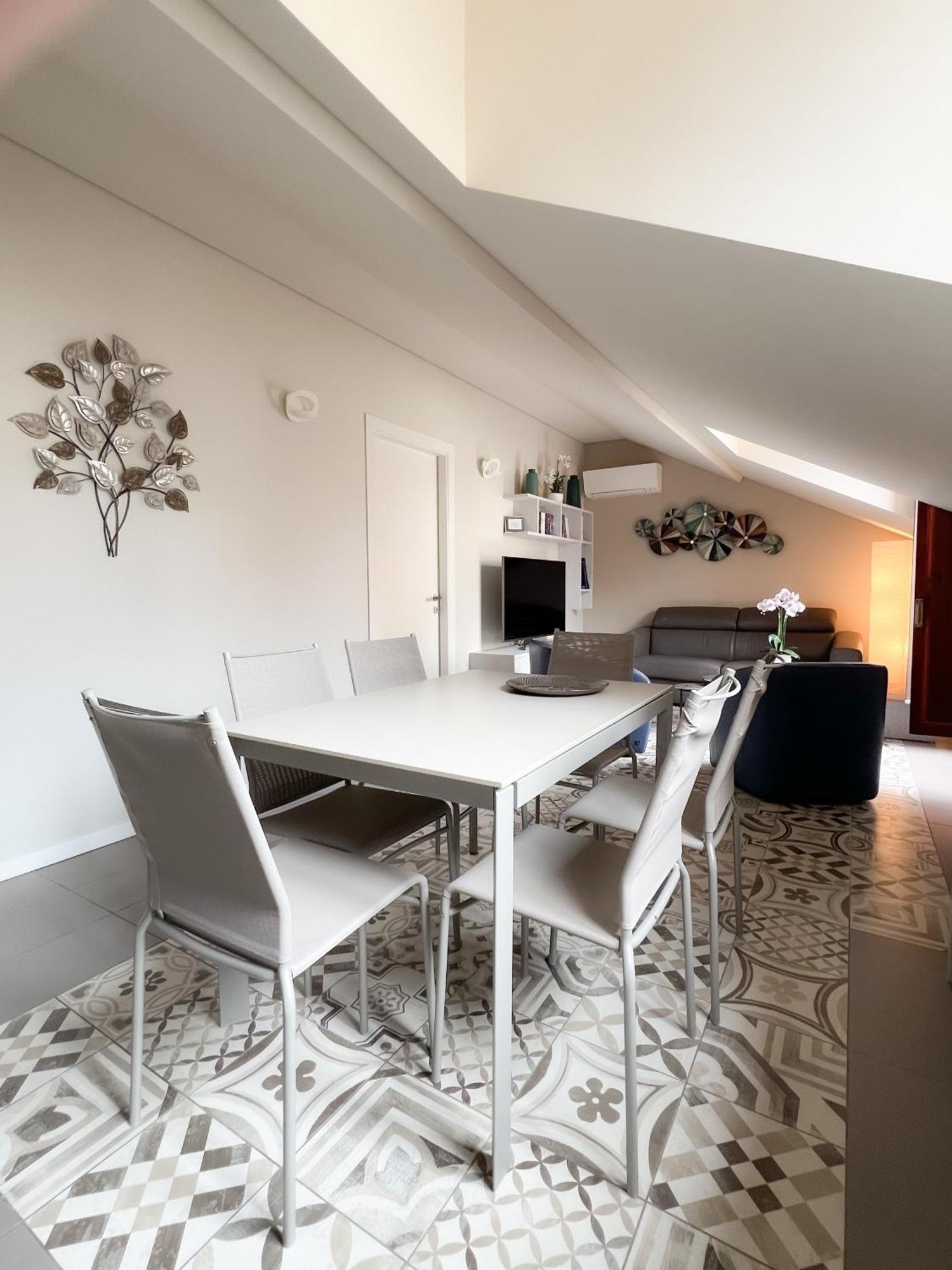 Comecasa 10 Minutes Walk From Duomo 2 Bedroom Apartment 米兰 外观 照片